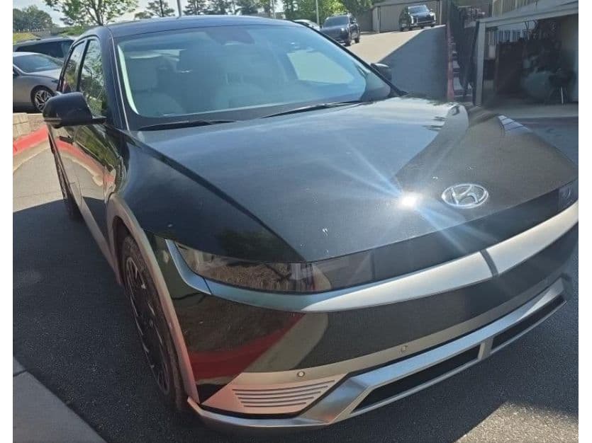 2024 Hyundai IONIQ 5 view 2