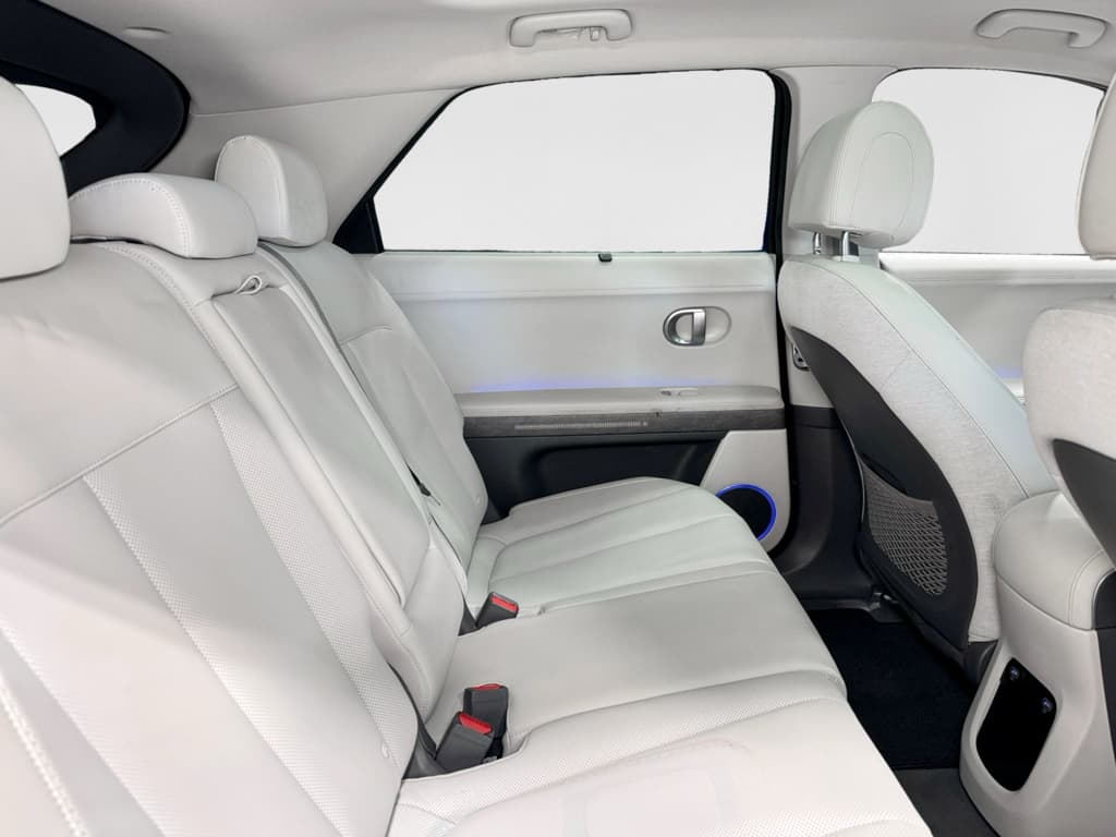 2024 Hyundai IONIQ 5 view 23
