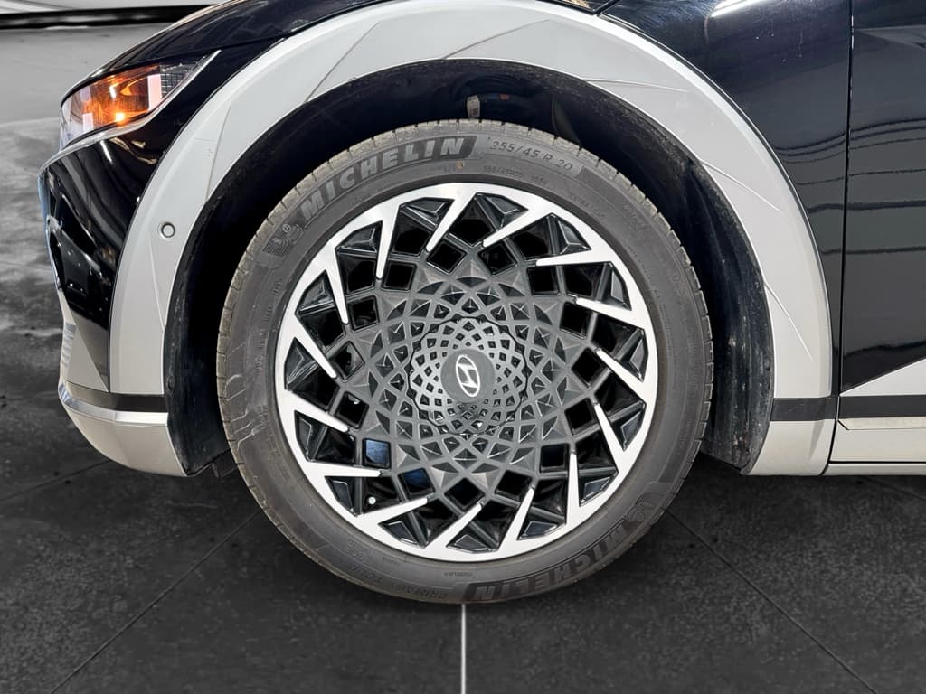 2024 Hyundai IONIQ 5 view 32