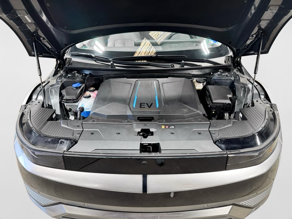 2024 Hyundai IONIQ 5 view 26