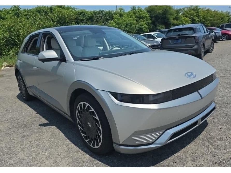 2024 Hyundai IONIQ 5 view 2