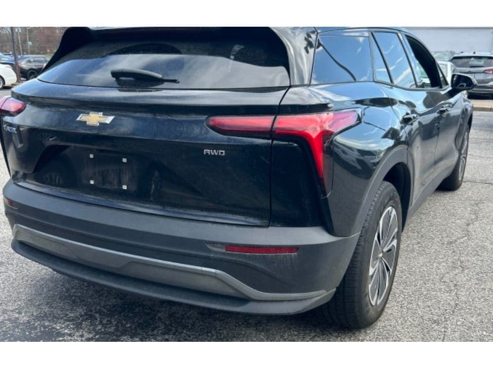 2024 Chevrolet Blazer EV view 3