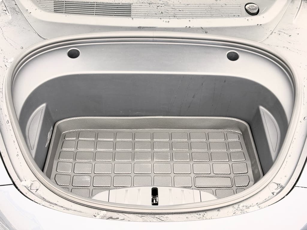 2022 Tesla Model 3 view 23