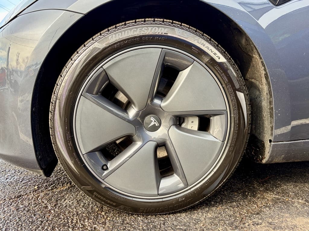 2022 Tesla Model 3 view 34