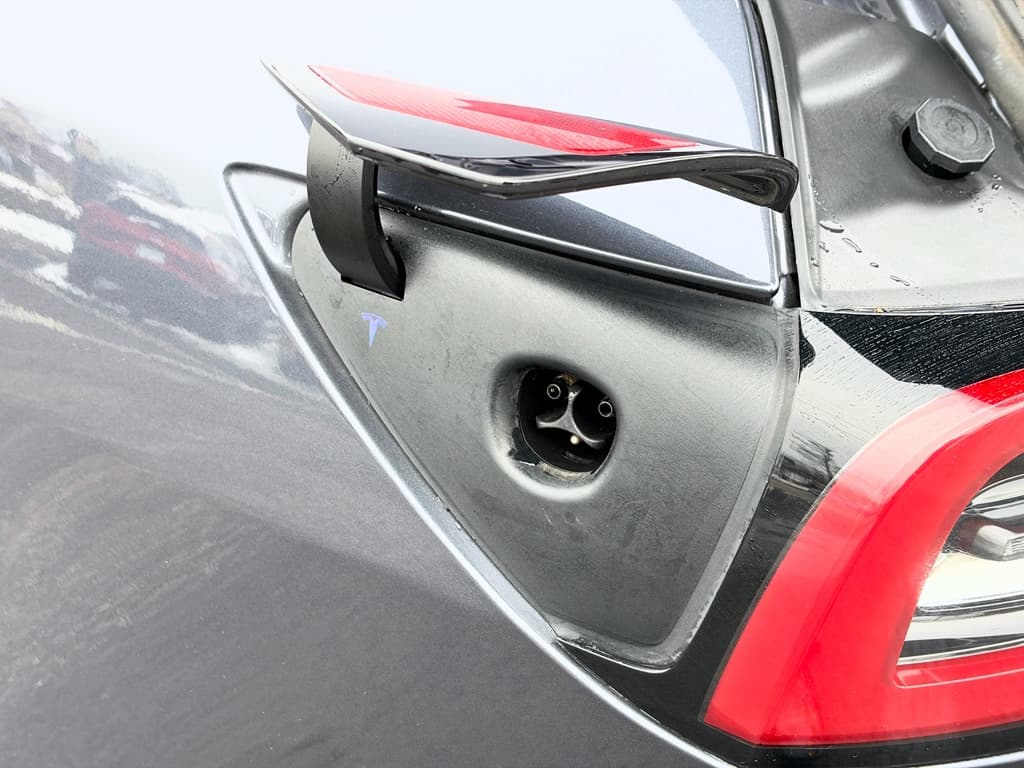 2022 Tesla Model 3 view 5