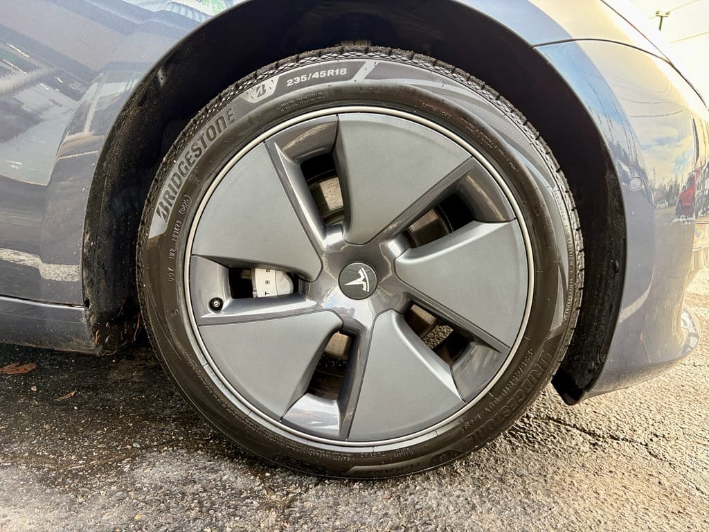 2022 Tesla Model 3 view 28