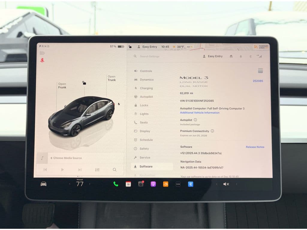 2022 Tesla Model 3 view 11