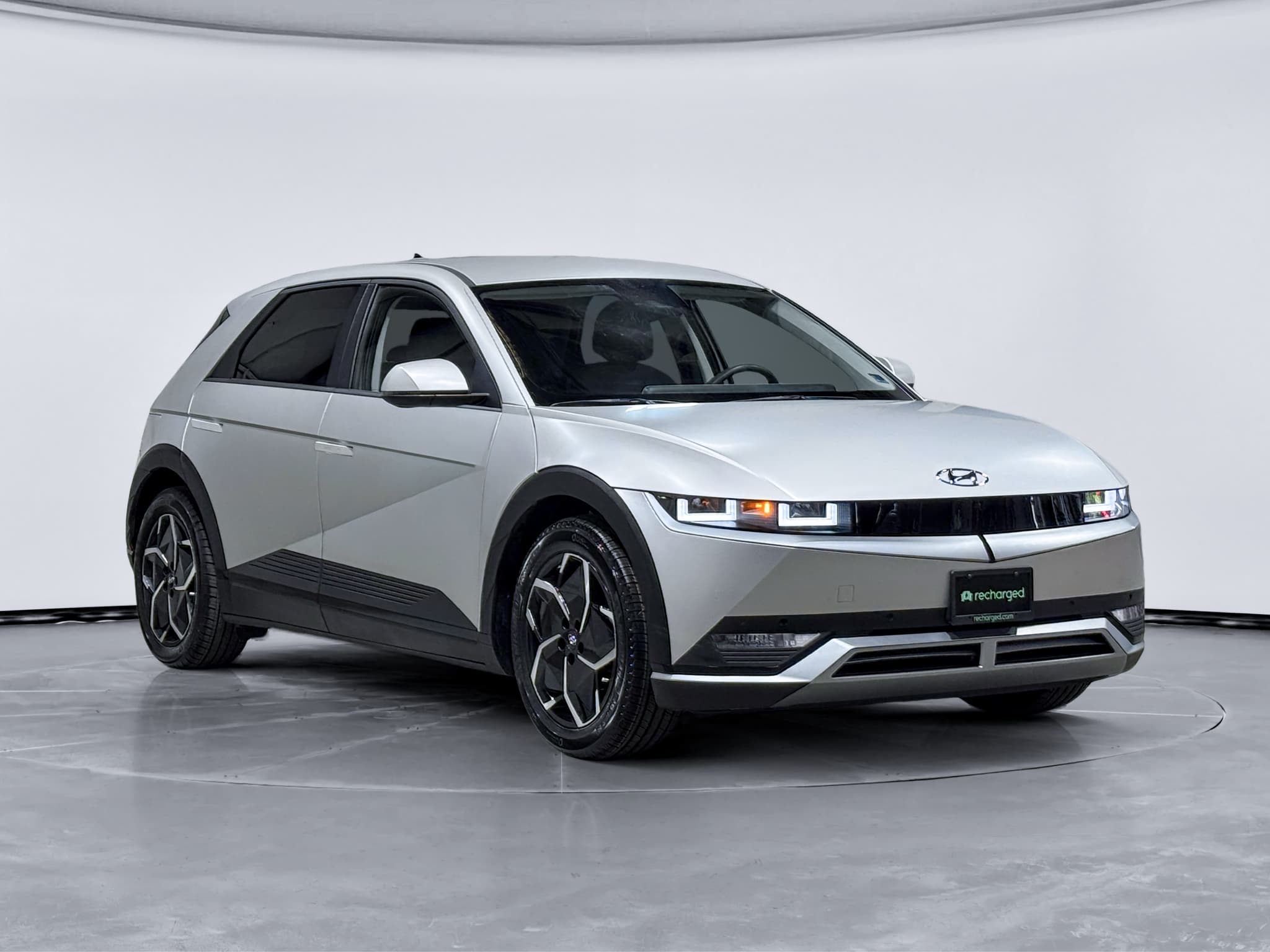 2024 Hyundai IONIQ 5 view 4