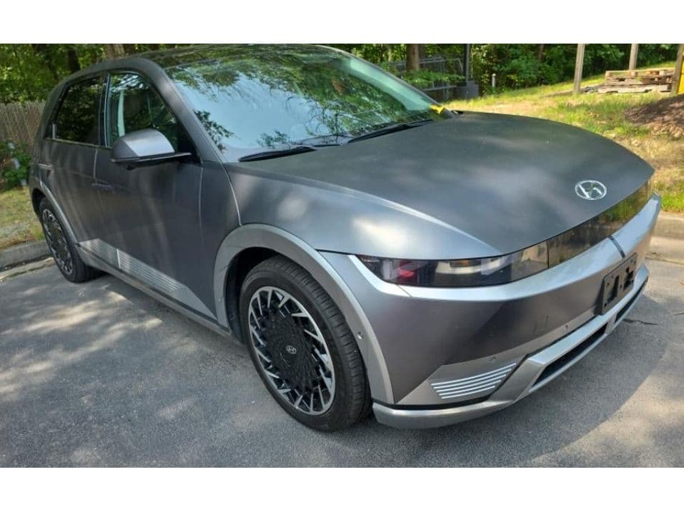 2024 Hyundai IONIQ 5 view 2