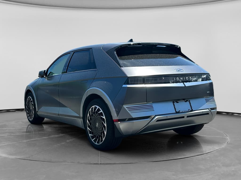 2024 Hyundai IONIQ 5 view 4