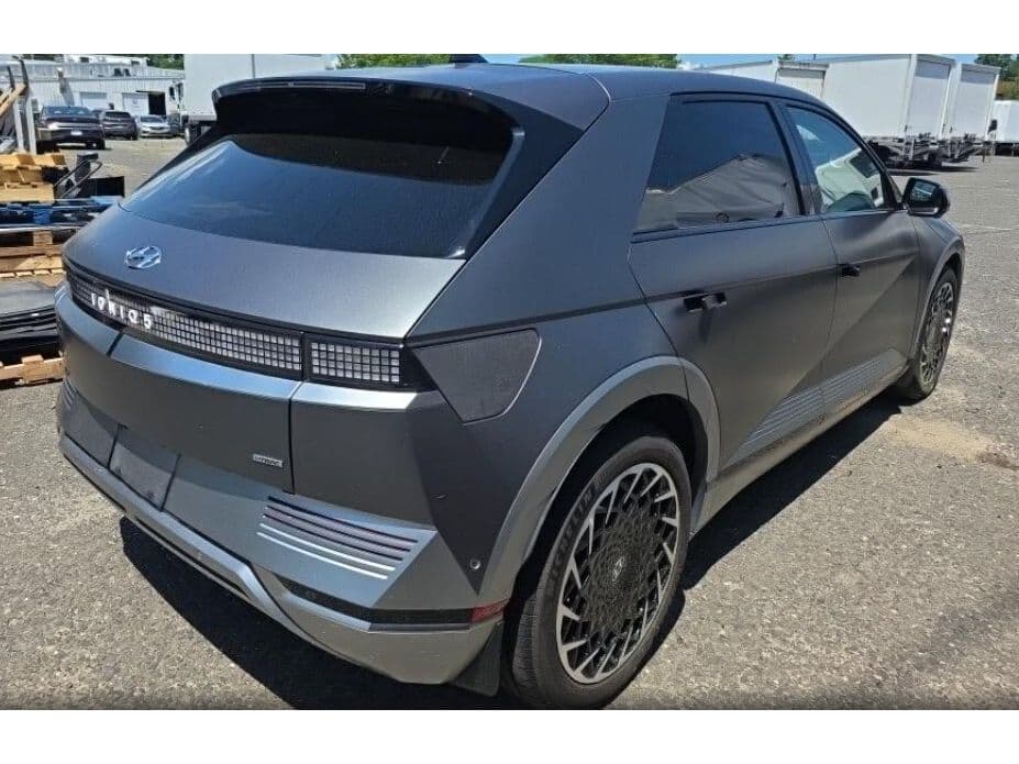 2024 Hyundai IONIQ 5 view 2