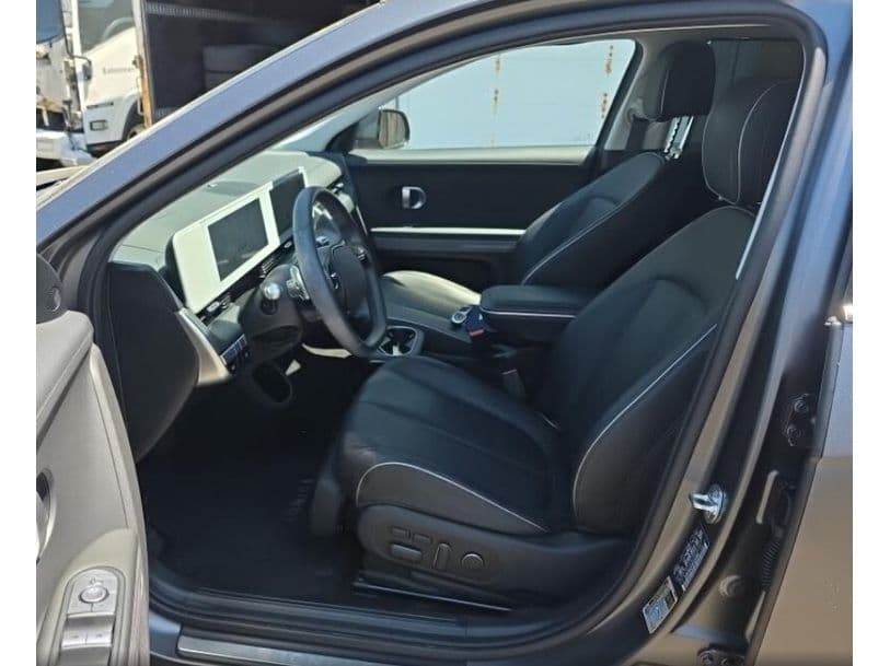 2024 Hyundai IONIQ 5 view 4
