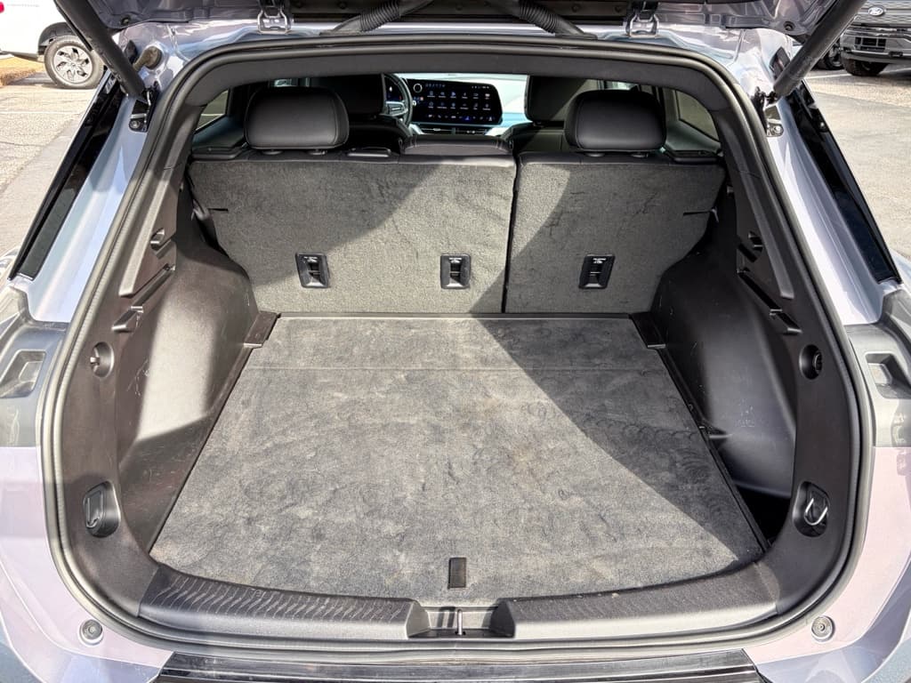 2024 Chevrolet Equinox EV view 26