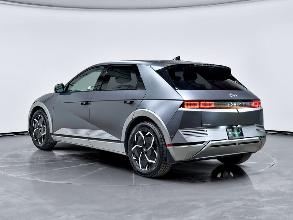 2024 Hyundai IONIQ 5 view 2