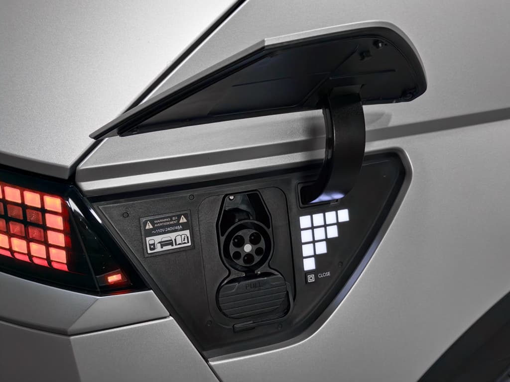 2024 Hyundai IONIQ 5 view 5