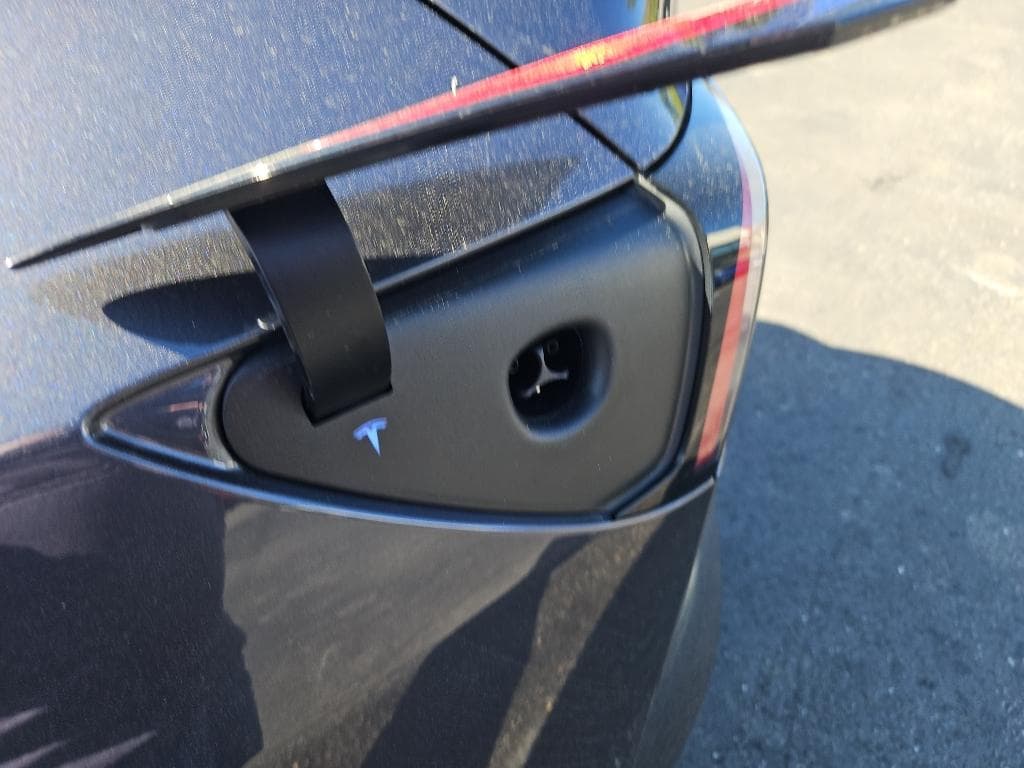 2021 Tesla Model Y view 5