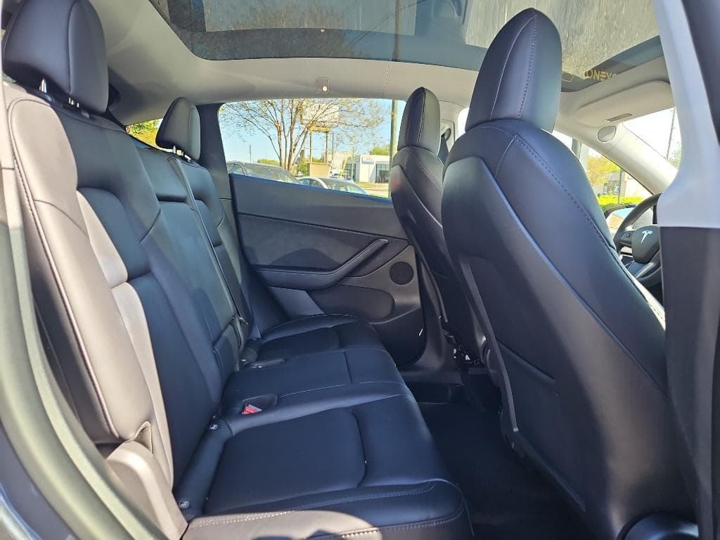 2021 Tesla Model Y view 17