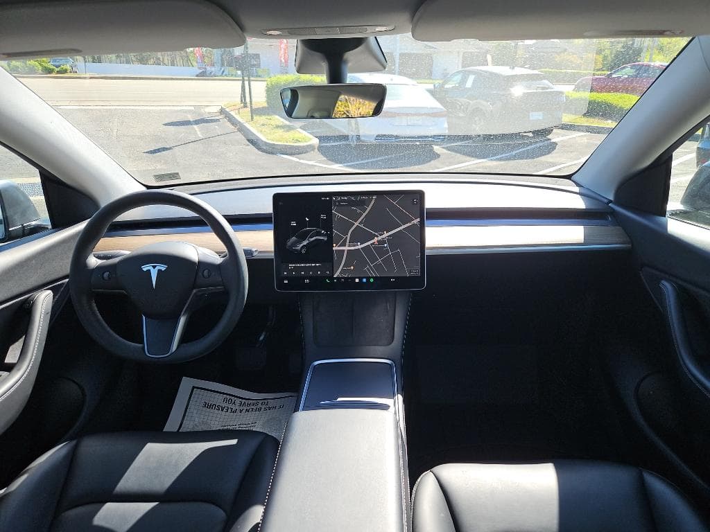 2021 Tesla Model Y view 12