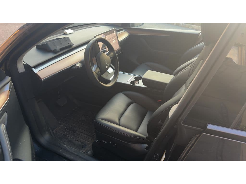 2025 Tesla Model Y view 5