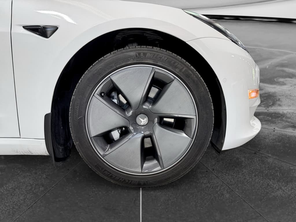 2022 Tesla Model 3 view 33