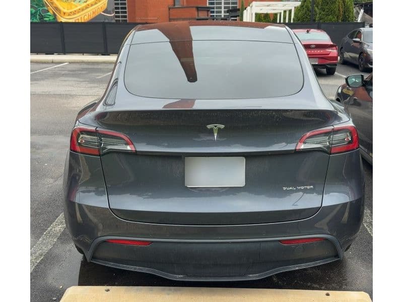 2021 Tesla Model Y view 4