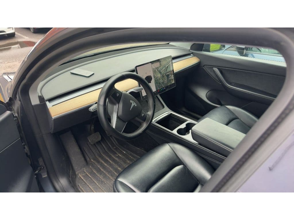 2021 Tesla Model Y view 5