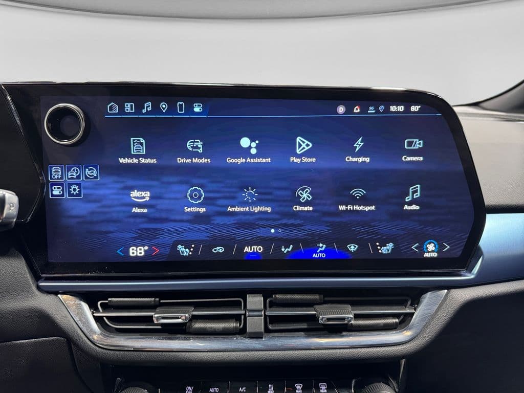 2025 Chevrolet Equinox EV view 13