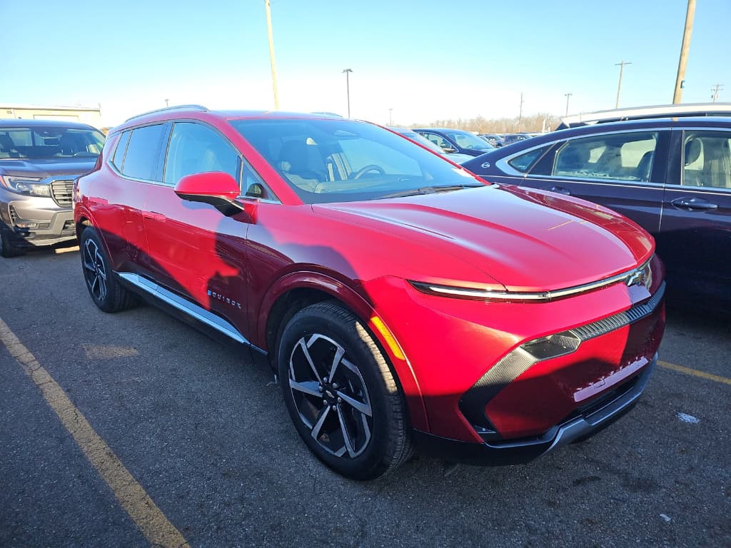 2025 Chevrolet Equinox EV view 3