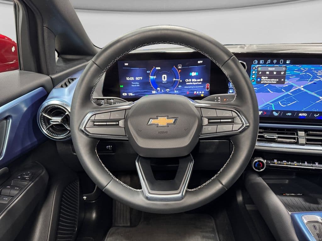 2025 Chevrolet Equinox EV view 5