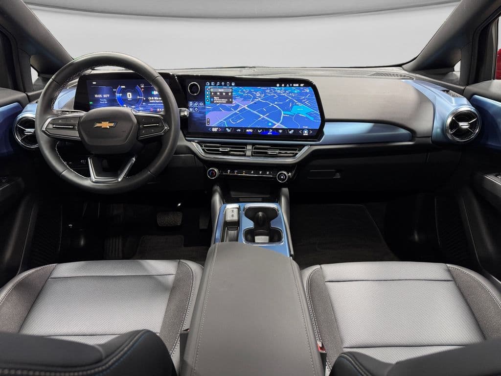 2025 Chevrolet Equinox EV view 7