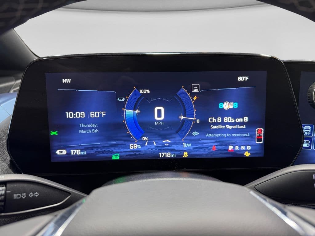 2025 Chevrolet Equinox EV view 6