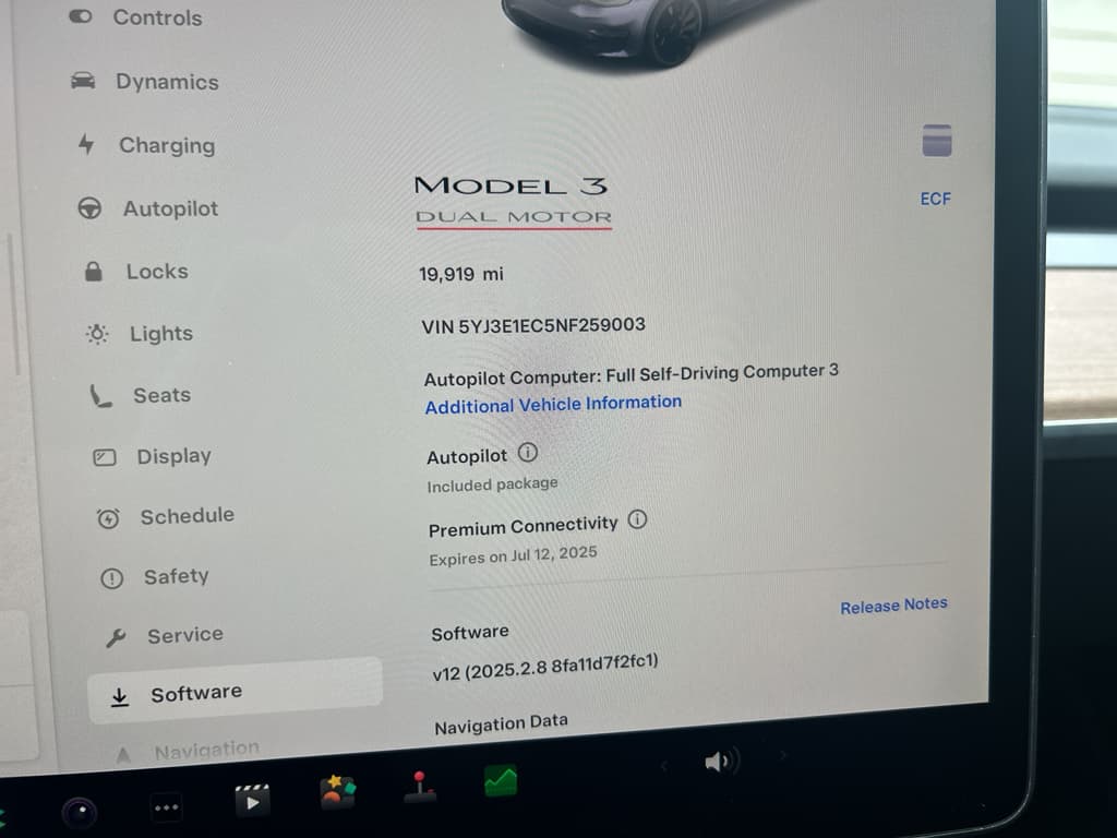 2022 Tesla Model 3 view 8
