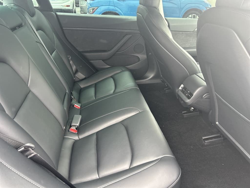 2022 Tesla Model 3 view 18