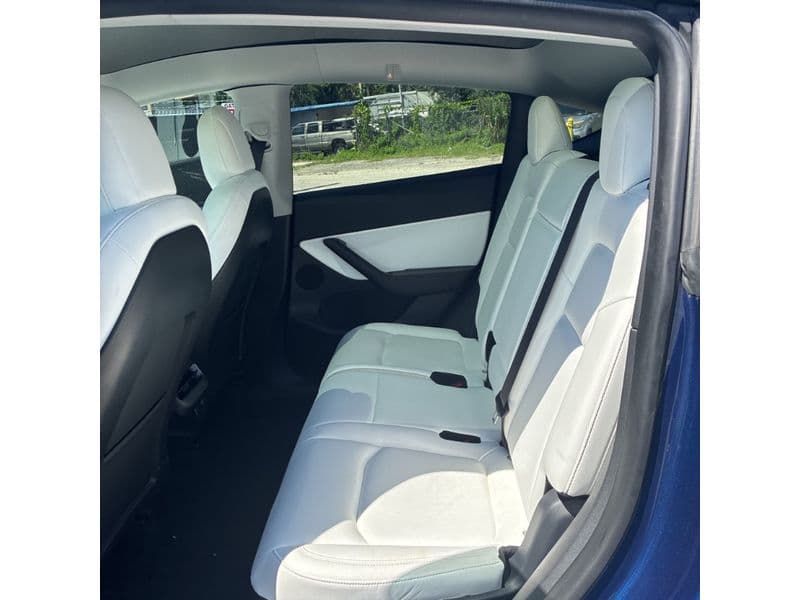 2021 Tesla Model Y view 4