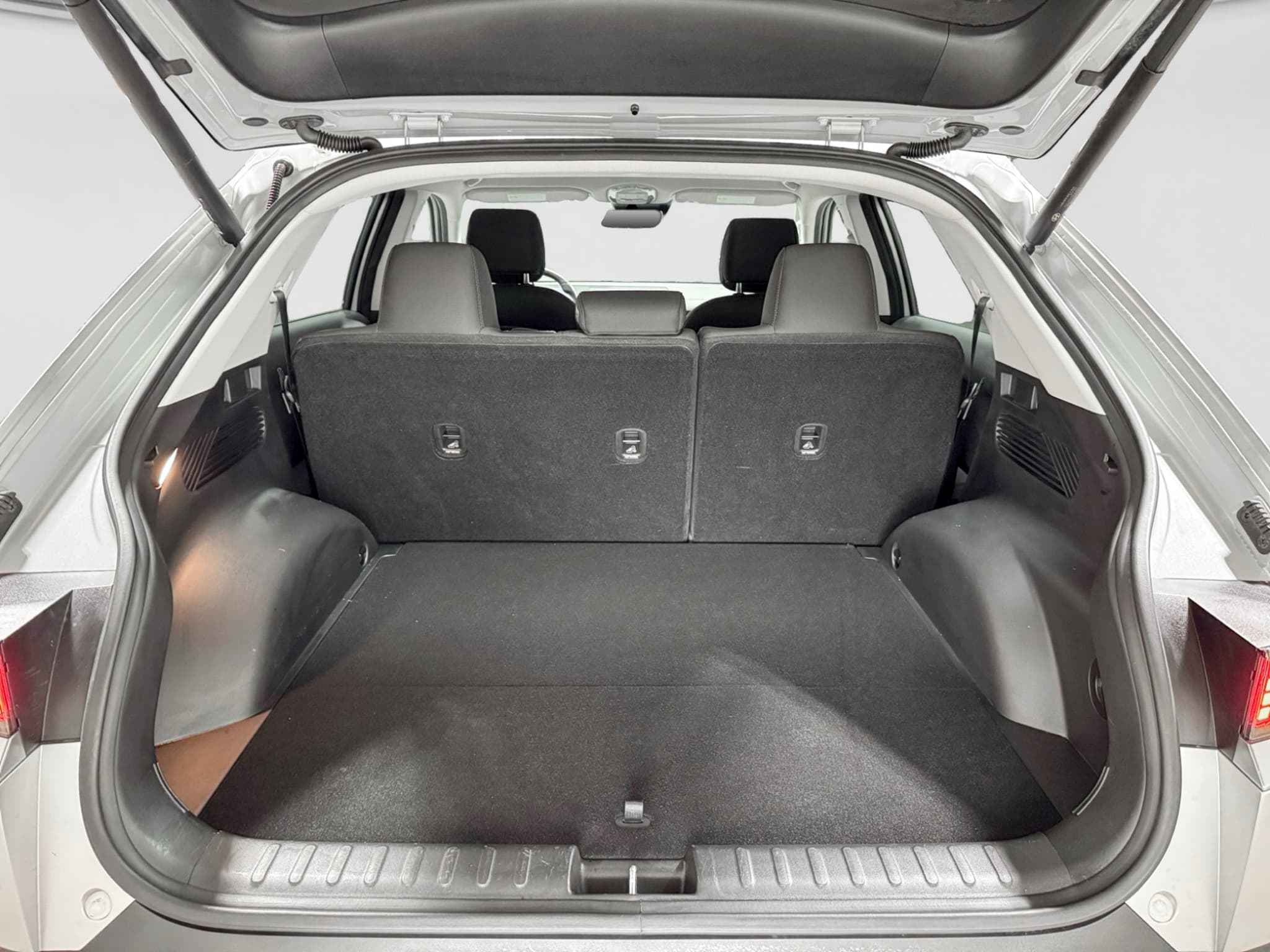 2024 Hyundai IONIQ 5 view 27