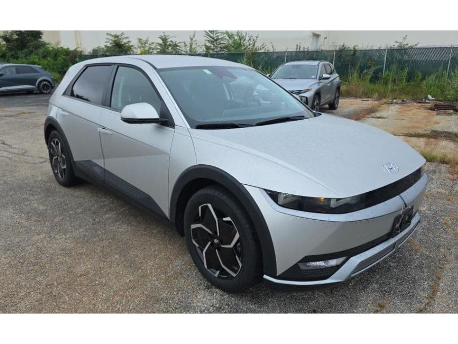 2024 Hyundai IONIQ 5 view 2