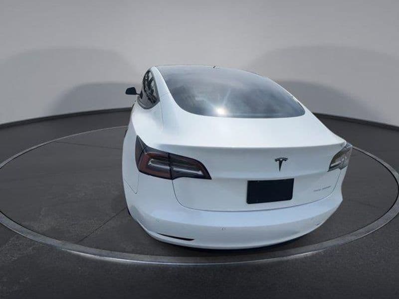 2019 Tesla Model 3 view 7