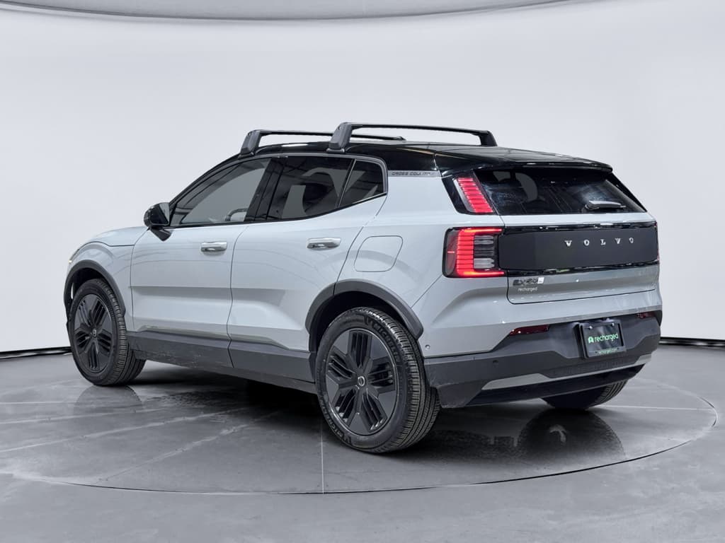2026 Volvo EX30 Cross Country view 2