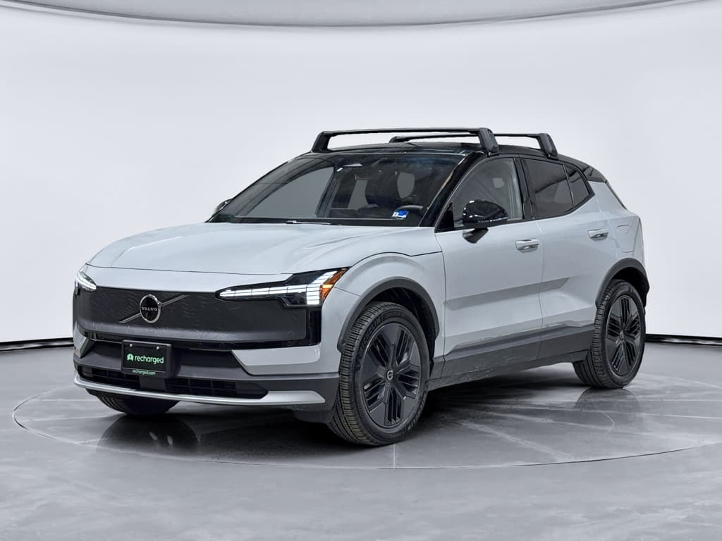 2026 Volvo EX30 Cross Country