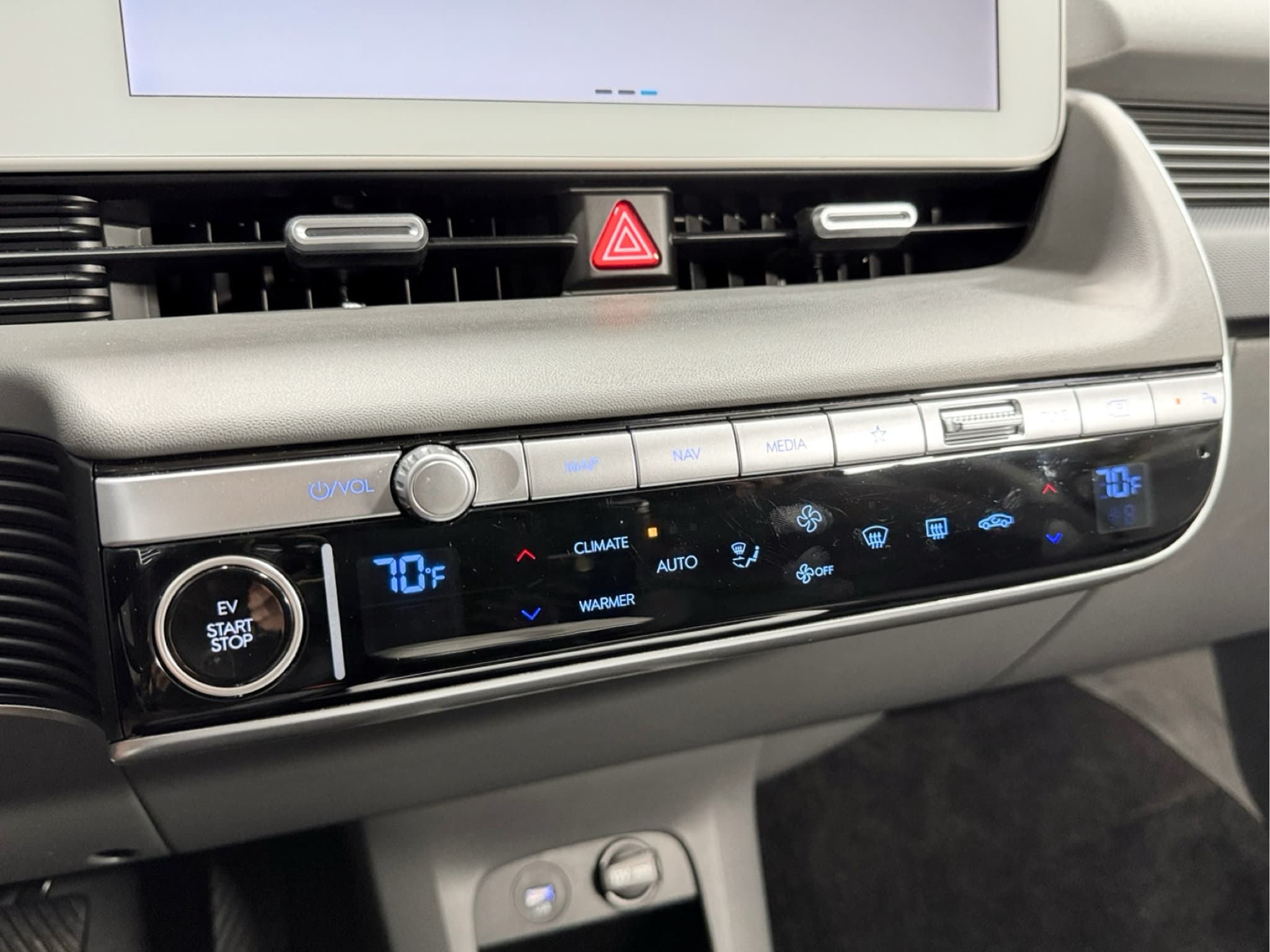 2024 Hyundai IONIQ 5 view 15