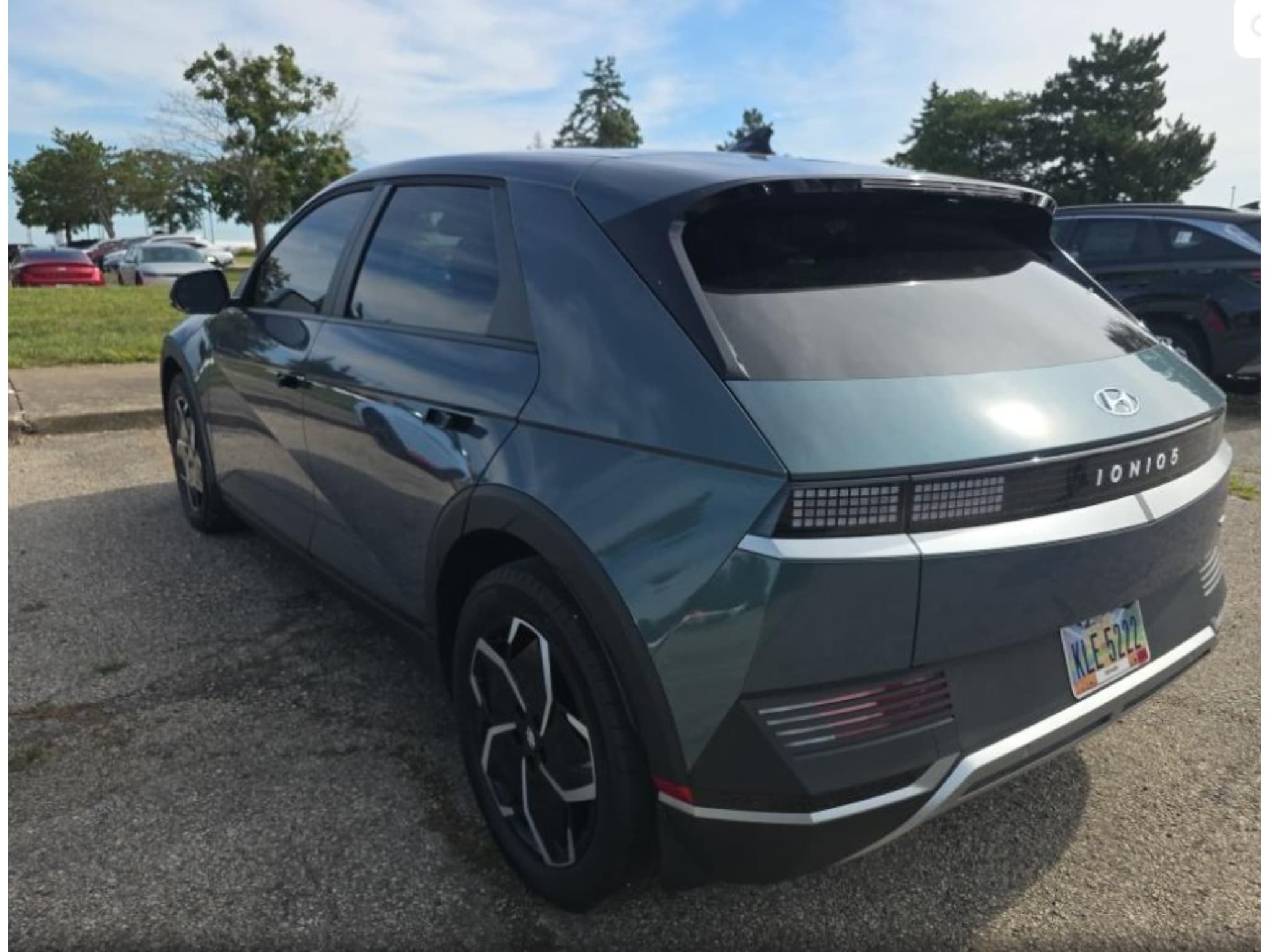2024 Hyundai IONIQ 5 view 3