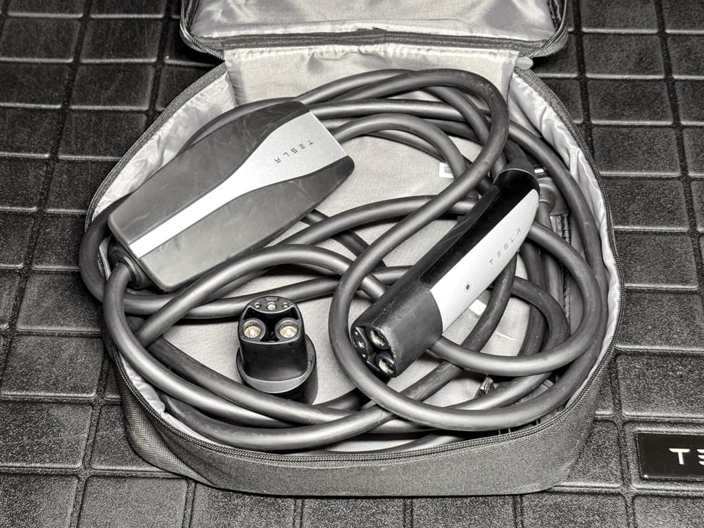 2018 Tesla Model S view 6