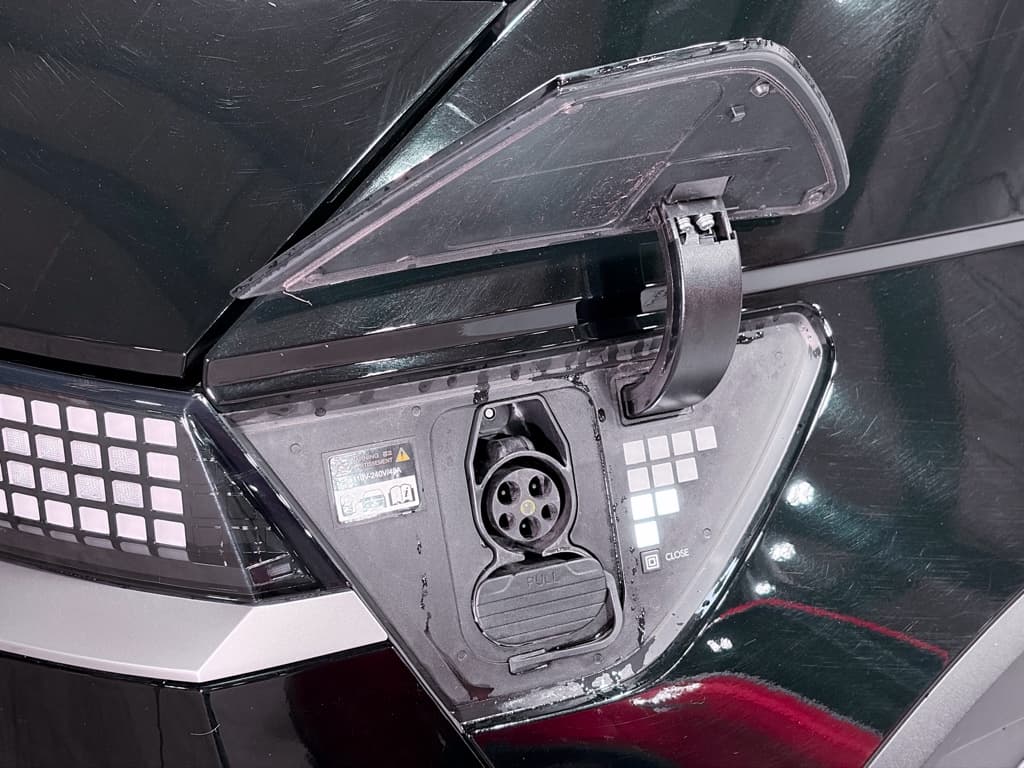 2024 Hyundai IONIQ 5 view 5