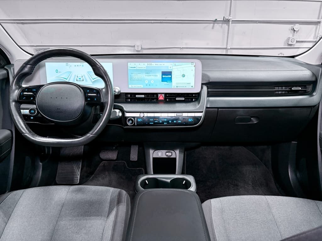 2024 Hyundai IONIQ 5 view 14