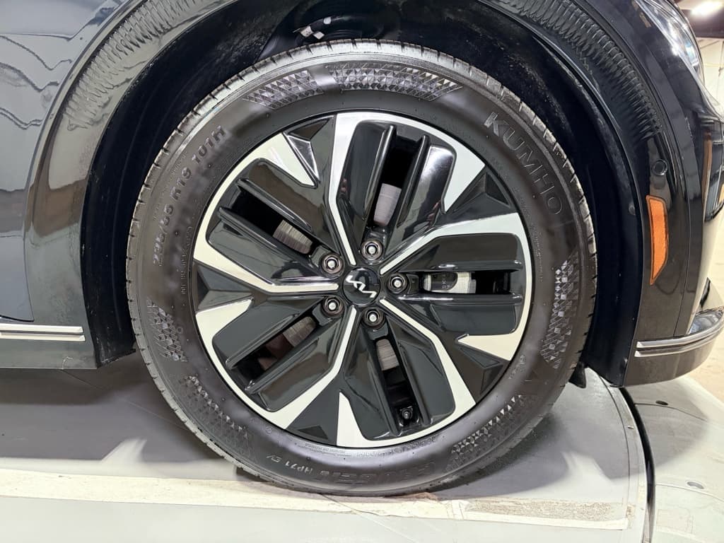 2024 Hyundai IONIQ 5 view 28