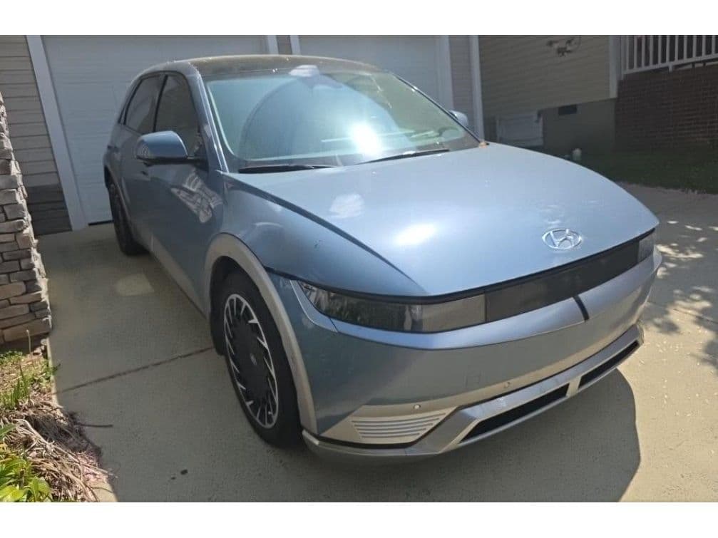 2024 Hyundai IONIQ 5 view 2