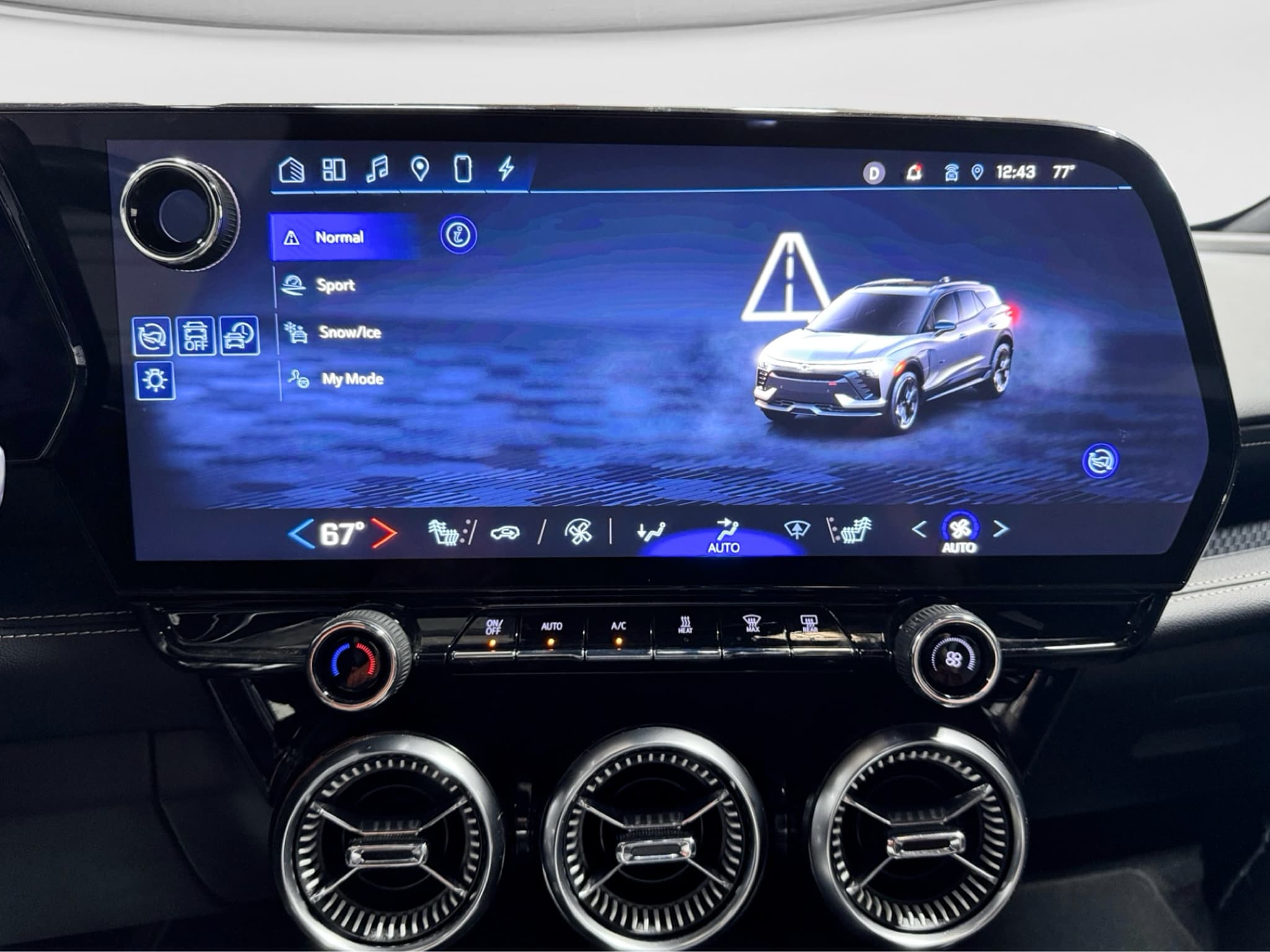 2024 Chevrolet Blazer EV view 13