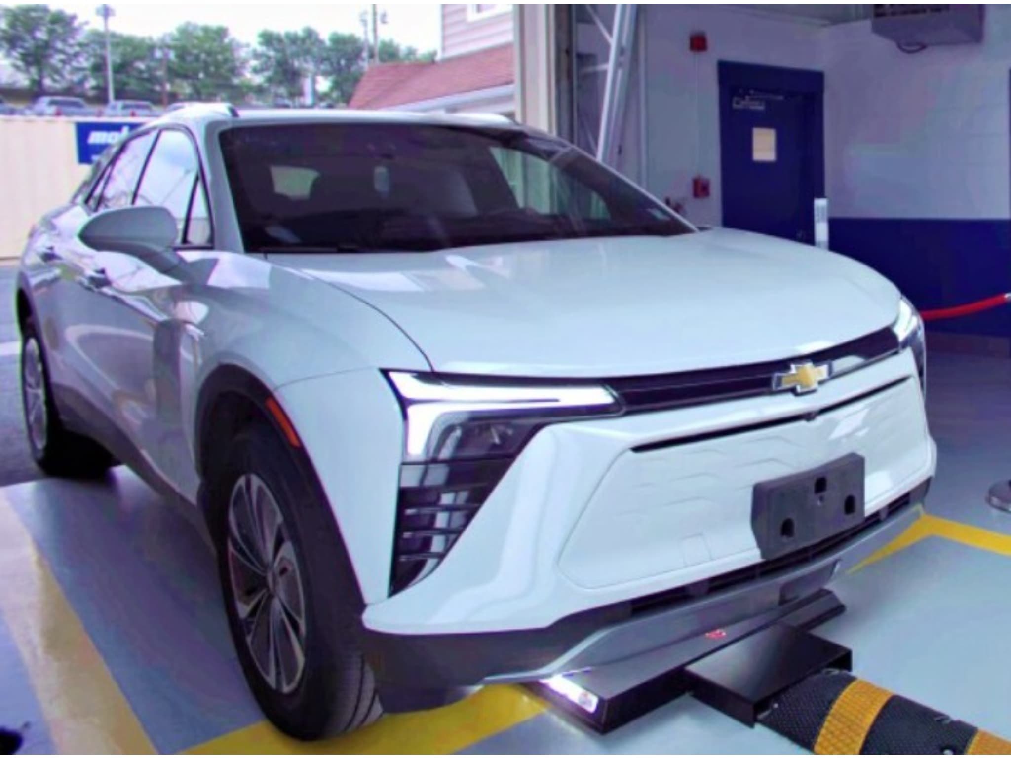 2024 Chevrolet Blazer EV view 2