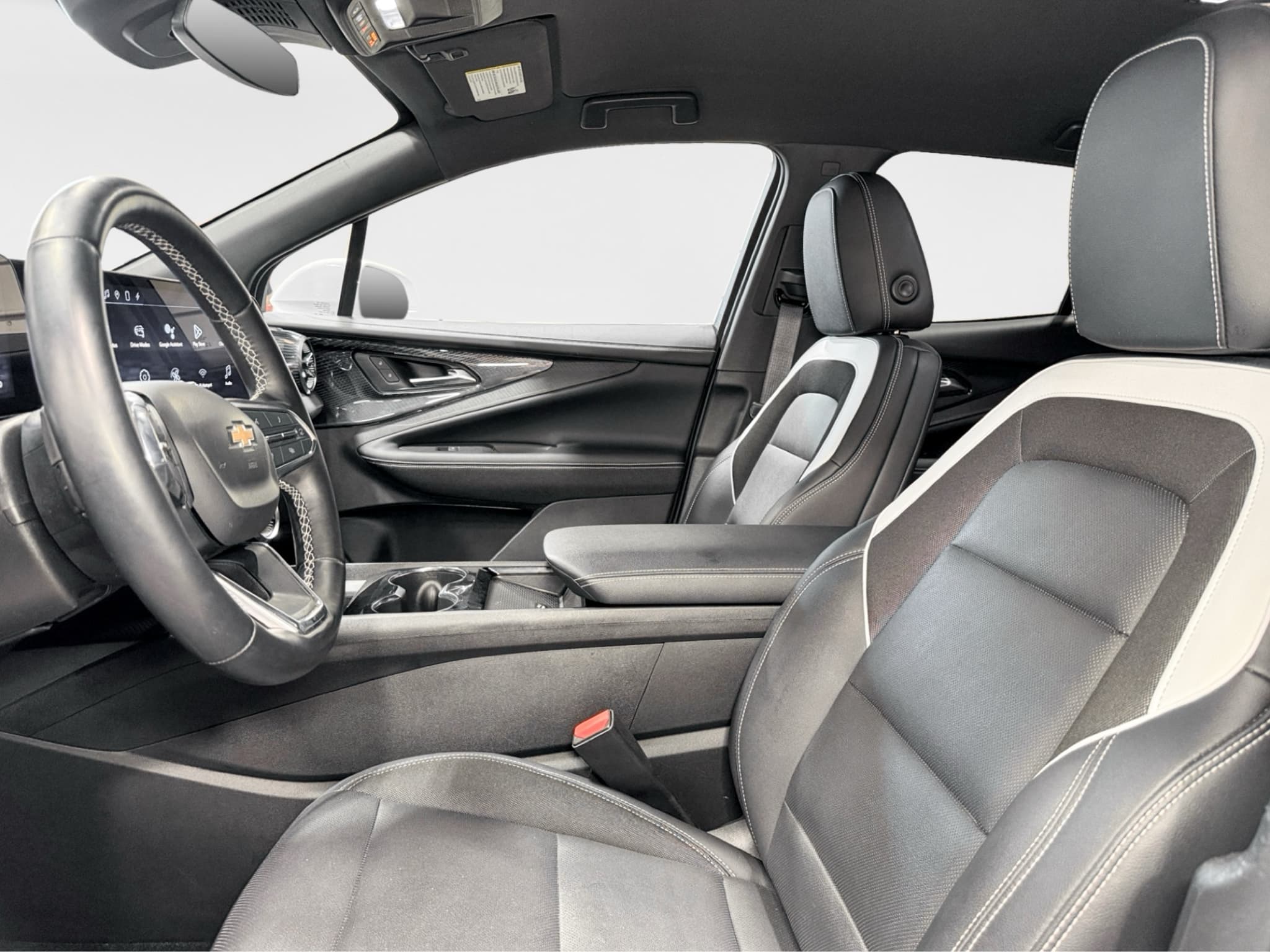 2024 Chevrolet Blazer EV view 17