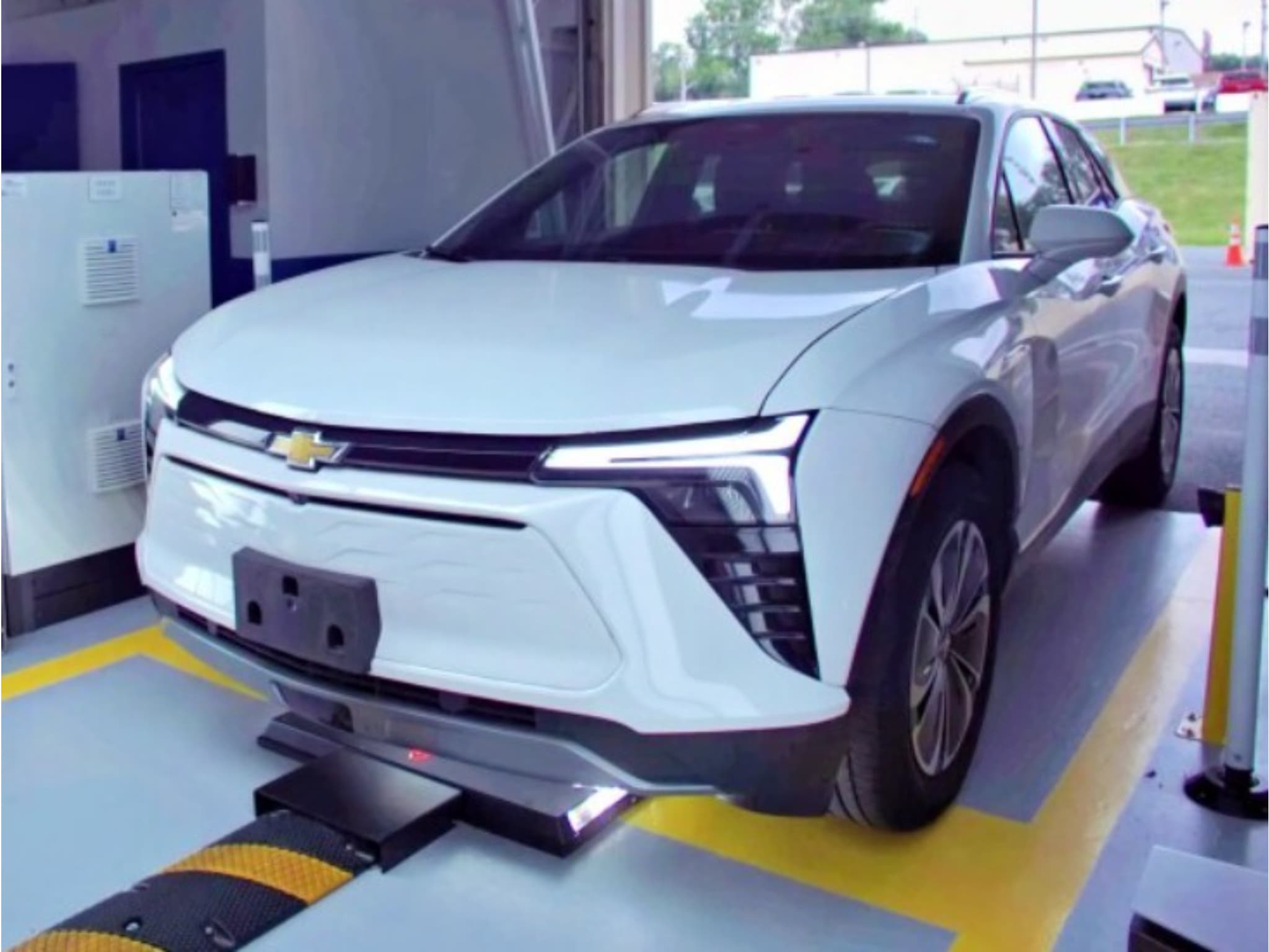 2024 Chevrolet Blazer EV view 1